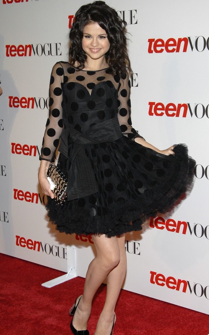 selena-gomez-young-hollywood-party-teen-vogue-13